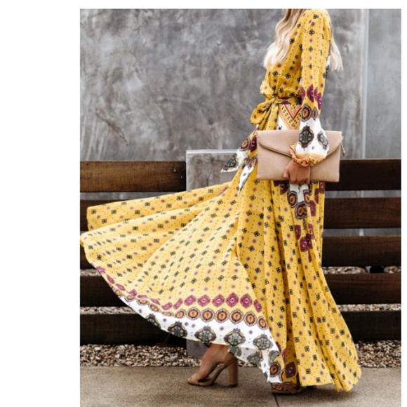 SPELLA Long Sleeve Boho Maxi Dress